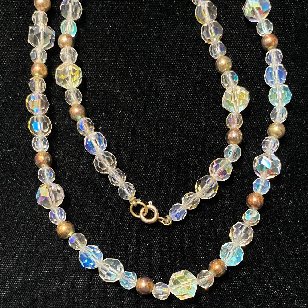 Elegant vintage 29” Crystal Beaded Necklace